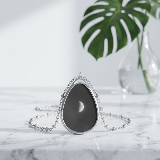 Center Stage, Necklace