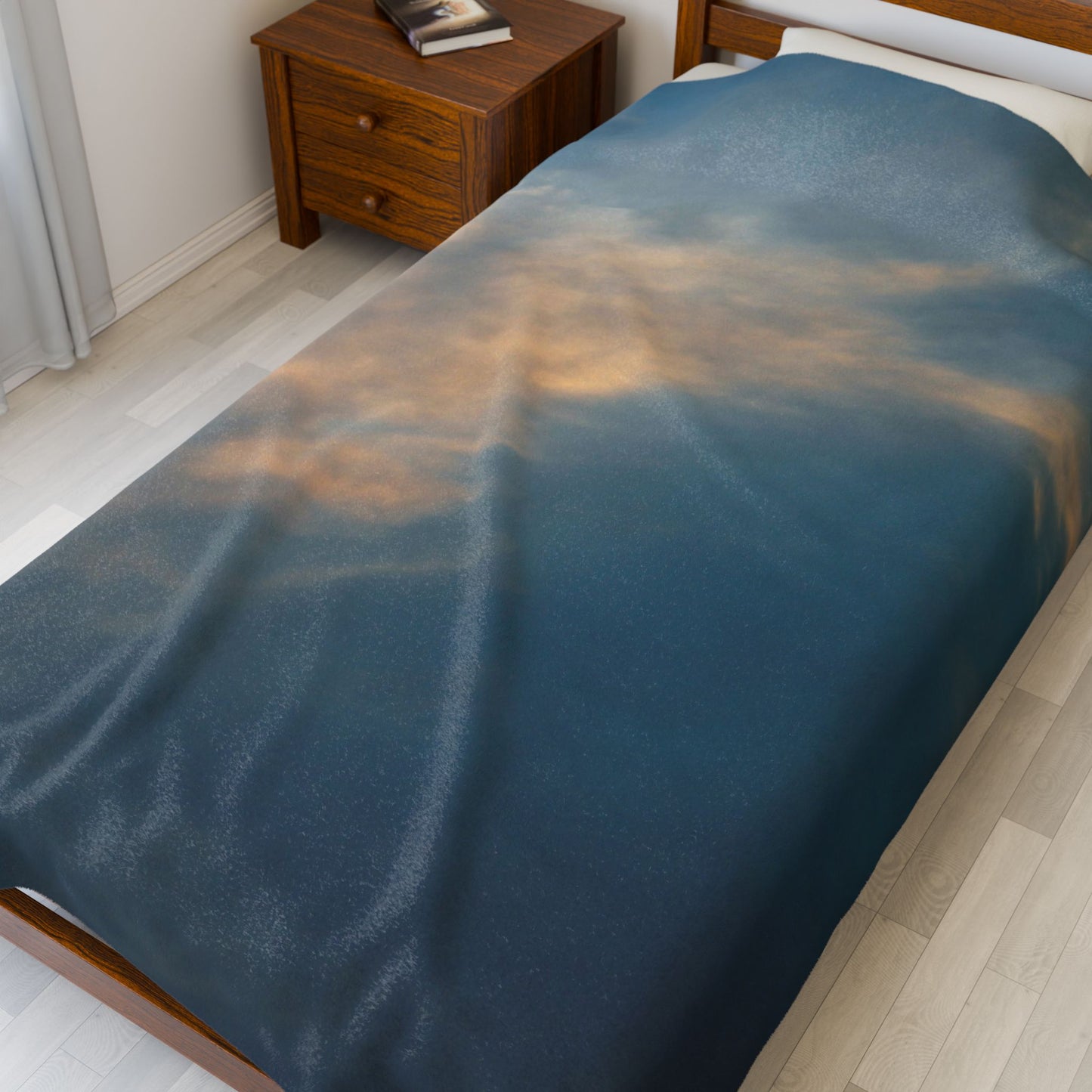 Sun Seeks | Plush Blanket