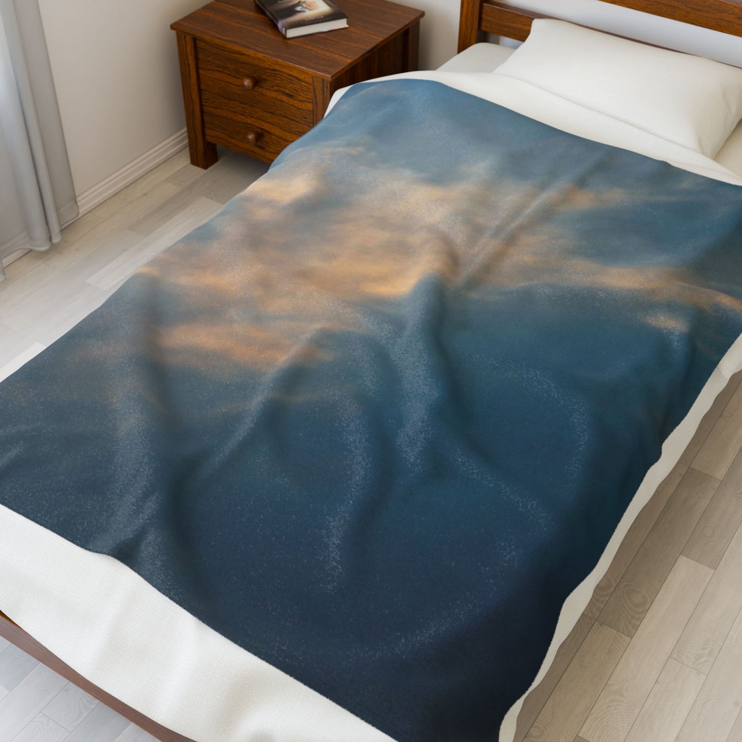 Sun Seeks | Plush Blanket